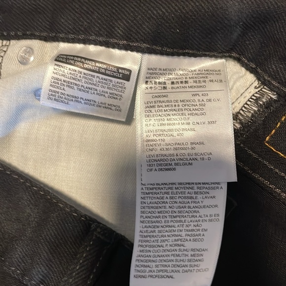 Levi Jeans - Picture 6 of 10